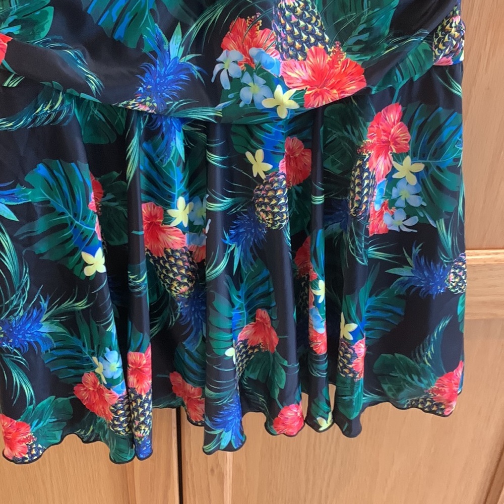 Floral One Piece Mesh Shirred Waistline Pleated Hem Swimsuit Skirt size XXL - Picture 5 of 15